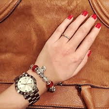 cách phối vòng charm phong cách Pandora