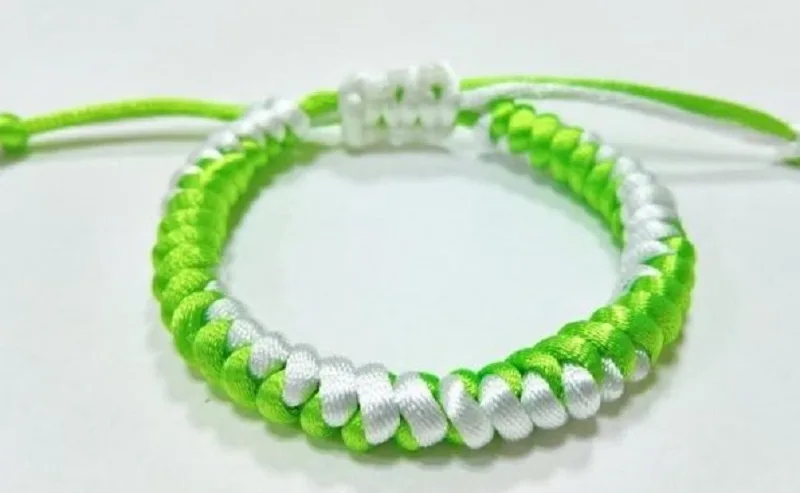 Cách làm đồ handmade: Hướng dẫn thắt vòng tay nút kép đơn giản tại nhà chỉ với 4 bước 10 Cach that 2 dau day co dinh chac chan jpg 1