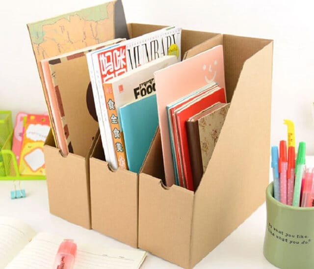 15+ Ý Tưởng Làm Đồ Handmade Bằng Bìa Carton Đơn Giản, Đẹp Và Tiết Kiệm 11 làm kệ sách mini bằng bìa carton